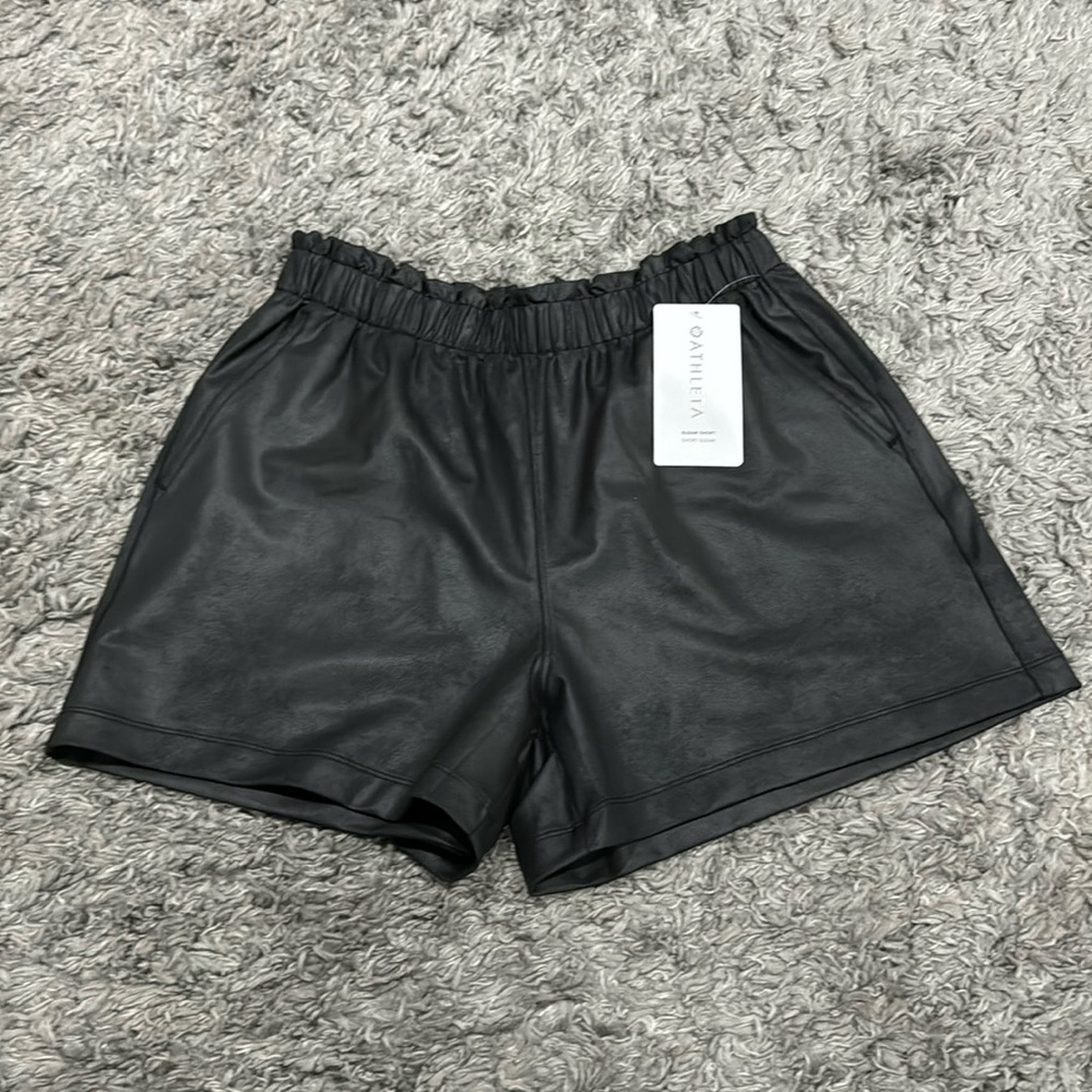 Athleta Gleam Short NWT